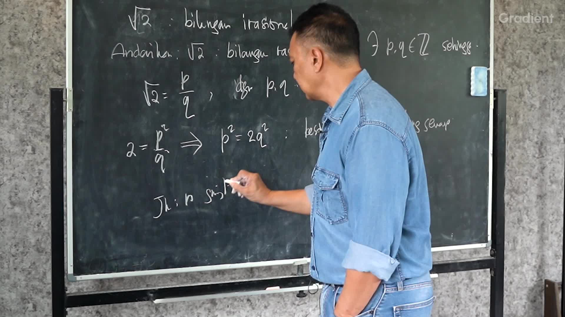 Contoh Metode Pembuktian Kontradiksi Metode Pembuktian Kontradiksi: Bilangan Irasional